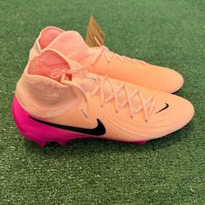 Nike Phantom Luna II Pro FG Crimson Pink Cleat FJ2575-800 Men’s Size 9.5